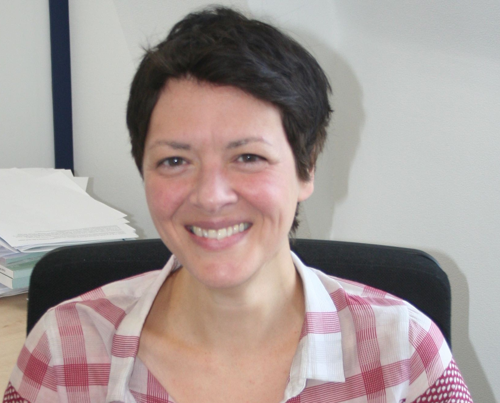 Dr Juliette Brown – QI Clinical Fellow (juliette.brown@elft.nhs.uk) Juliette is a higher trainee in general adult and old age psychiatry, with interests in patient engagement, medical education, and quality of care. She trained in psychiatry across East London – including Newham, Tower Hamlets, John Howard Centre and City and Hackney. Her foundation medical training was with Bart’s and the London. Juliette studied English Literature as an undergraduate, has a Masters in Gender studies, and further interests in arts, anthropology, and philosophy.